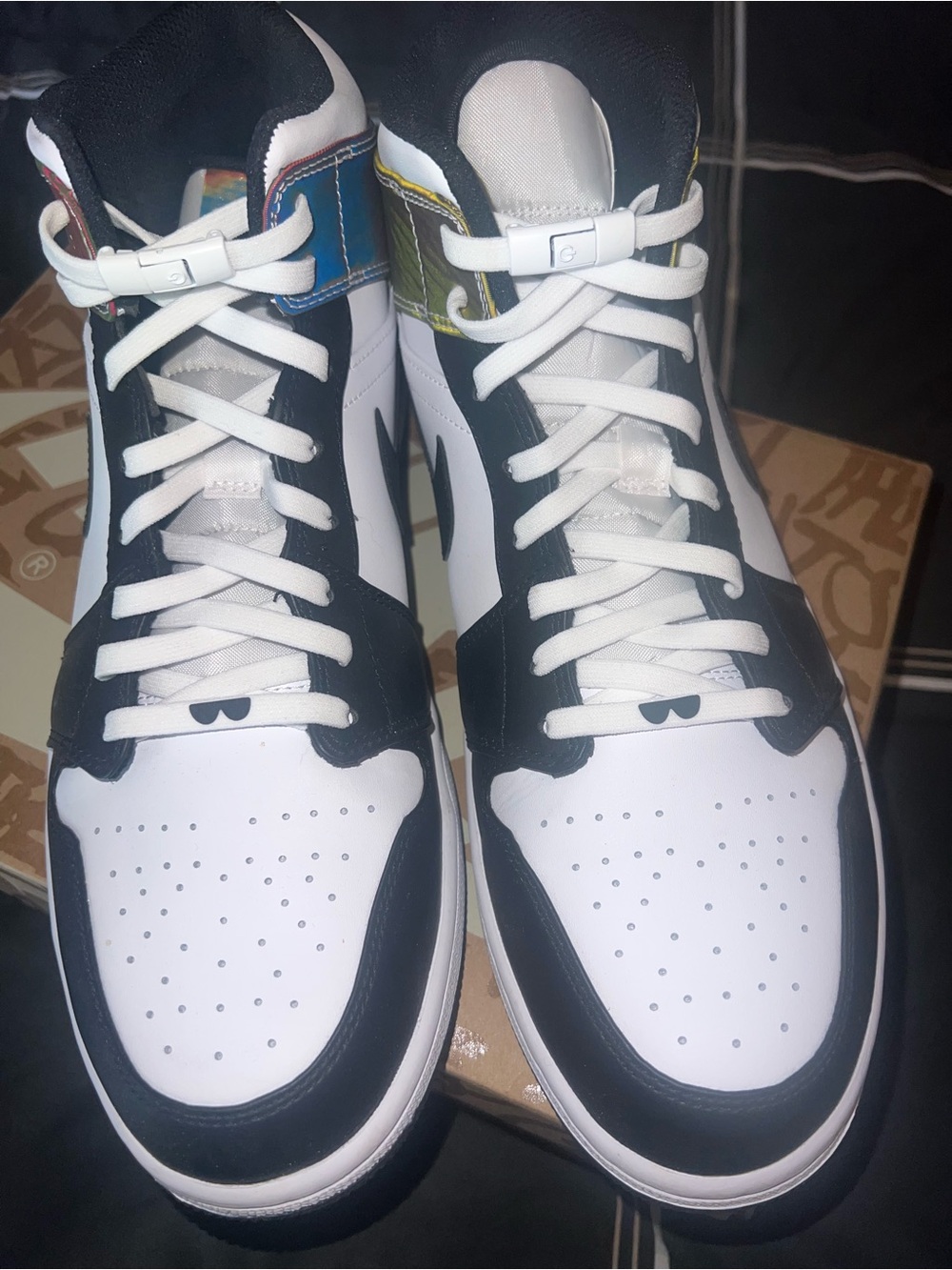 Jordan 1 Mid Heat Reactive Size 11